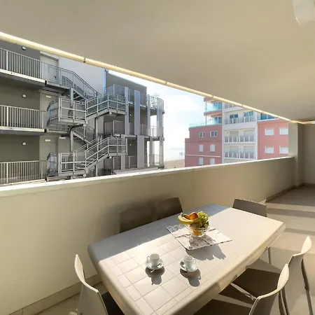 アパート Elegant Retreat In Lignano *